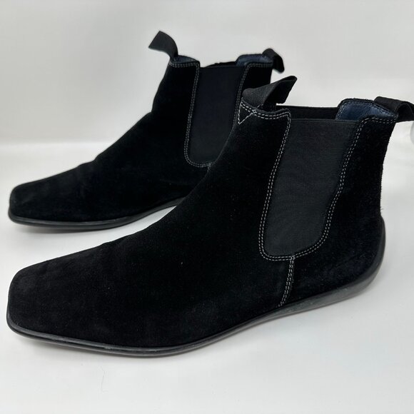 John Fluevog Shoes - Fluevog Size 10 Black Chelsea Boot EUC